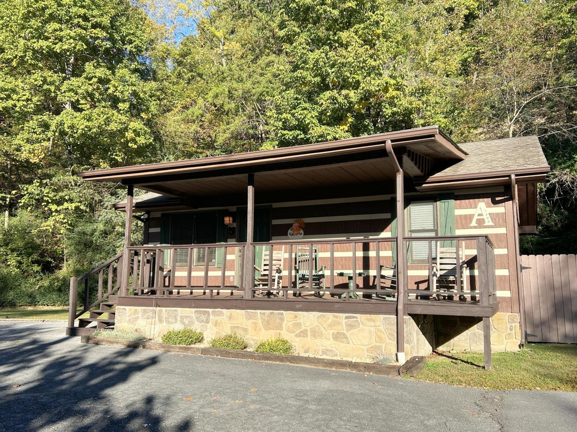 On Dolly Time 1 Mile From Dollywood Vila Pigeon Forge Exterior foto